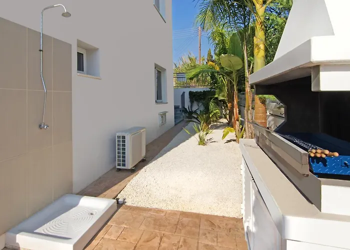 Villa Eden
